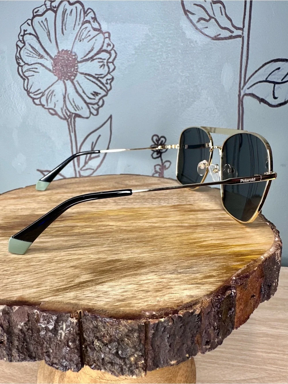 Polaroid Men’s Aviator Sunglasses in Gold Frame with Black Lenses